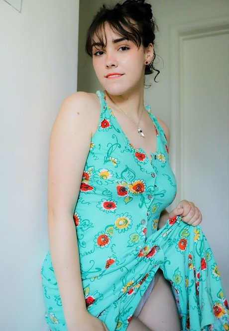 hailierosie model pretty img