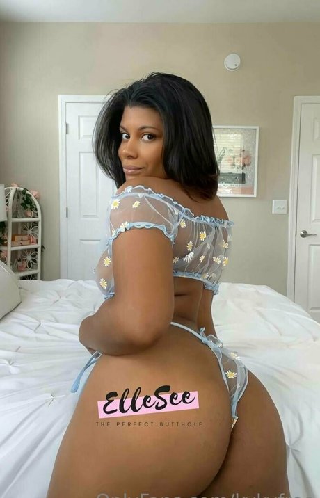 thick ebony onlyfans nude picture