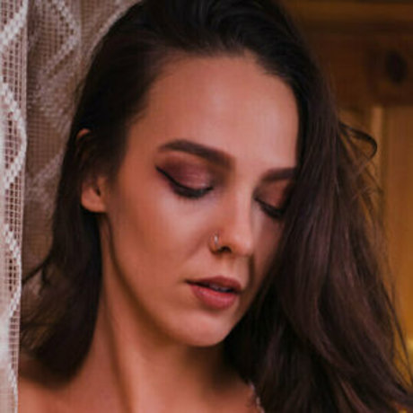 React GirlsYT pornstar sex archive