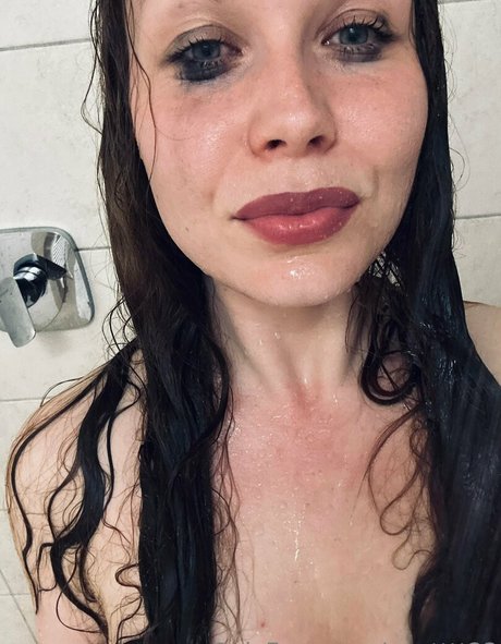 arteich sex model photo