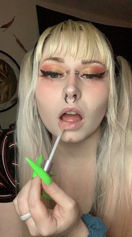 apothekatie nudes actress photos