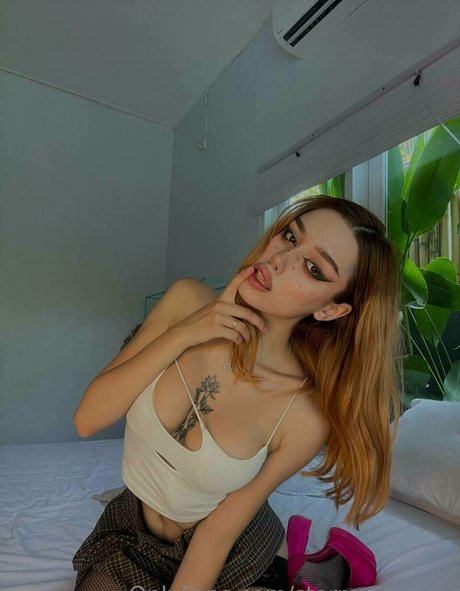 naked trans onlyfans adult photos