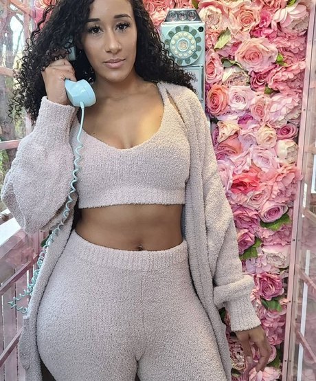 Cleocakes nudes actress img