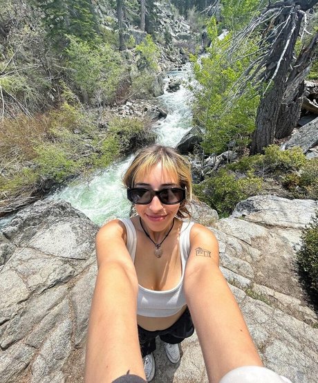 Tiana Renay beautiful star img