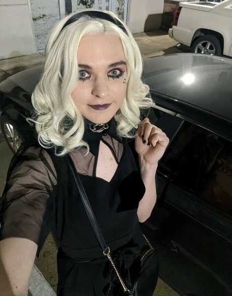 Wendy B_ model adult archive