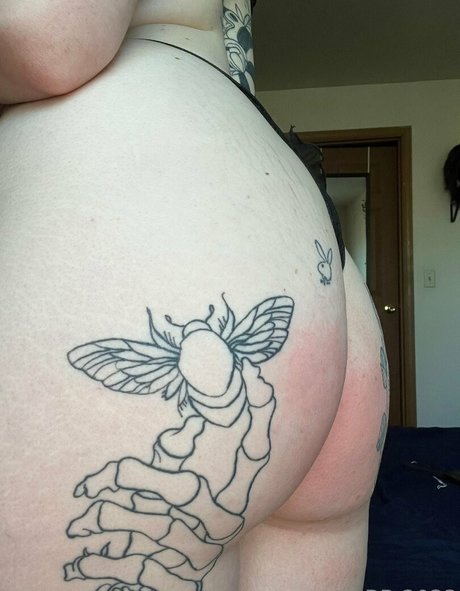 yourhotmllf pornstar high quality img