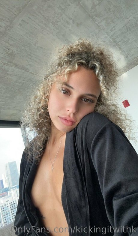 kickingitwithk star free image