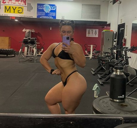 Katy Pull star perfect pics