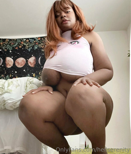 Hellserenity erotic actress img