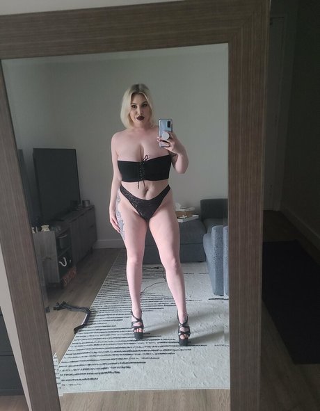 blonde yoga onlyfans sexy nudes gallery