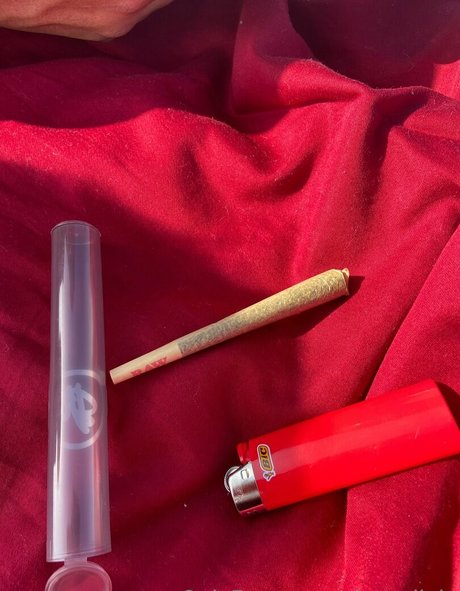 sluttedlola top model photos