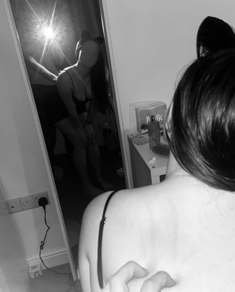 shawn charlotte model nice photo