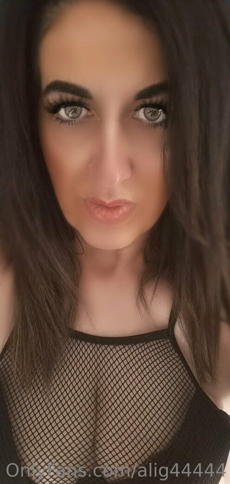 alig44444 sexy star galleries