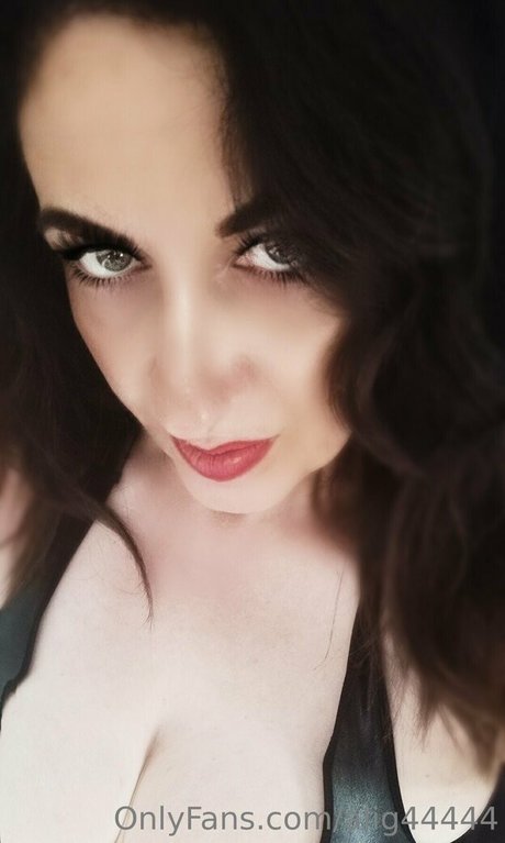 alig44444 Quick model image