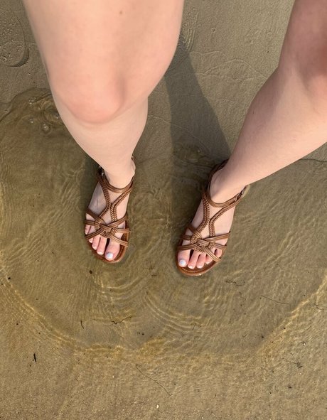 teen feet onlyfans pornos photo