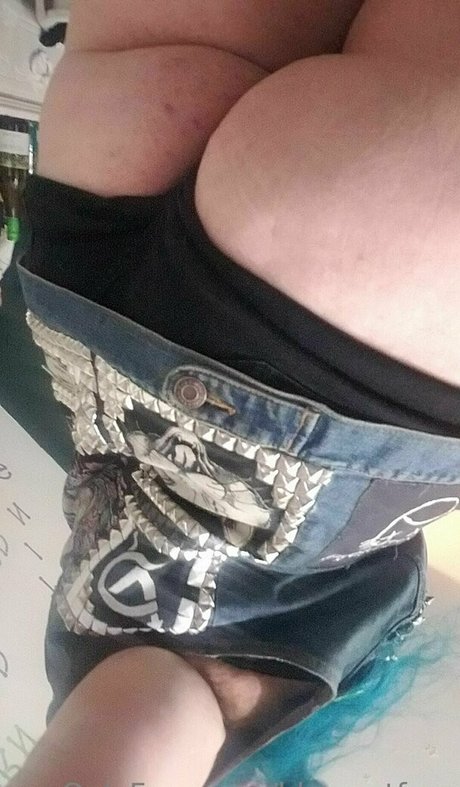 bluewutfree best model photo