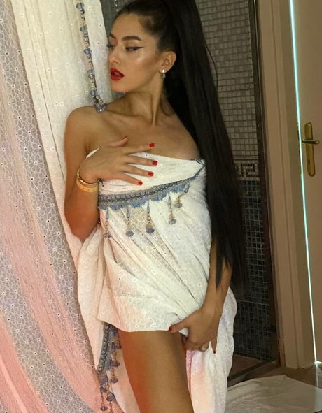 Adalline pornstar high quality pic