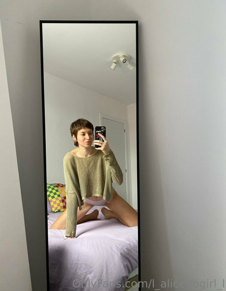 l alicebbgirl l model top pic