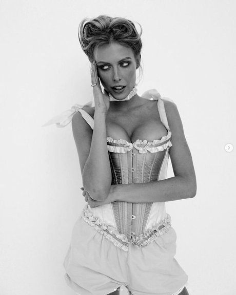 Oxana Streltsova hot model picture