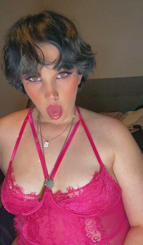 heyitsivyanne star sexy picture