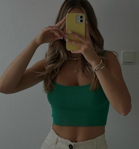 Paula Doeringer star nude pics