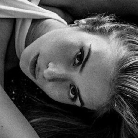 Paula Doeringer pornstar naked img