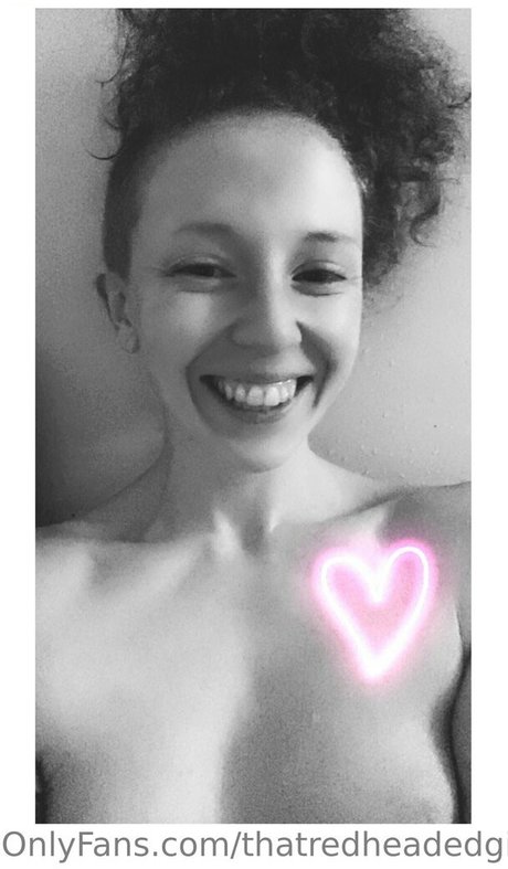 thatredheadedgirl6 Profile pic