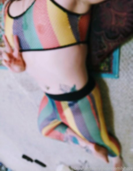 realemilyhaze exclusive star photos