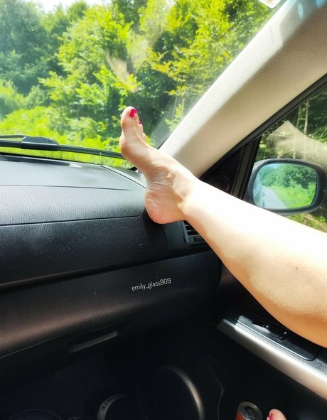 Emily Glass model sex image