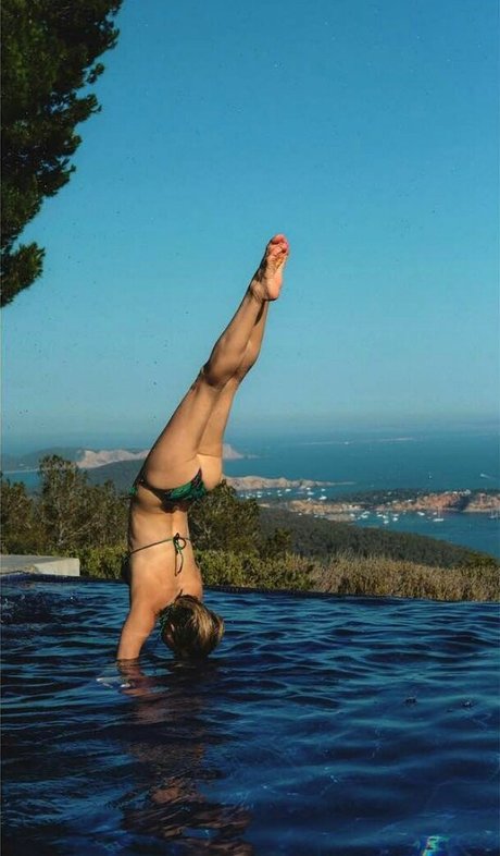 thick thighs onlyfans art nude galleries