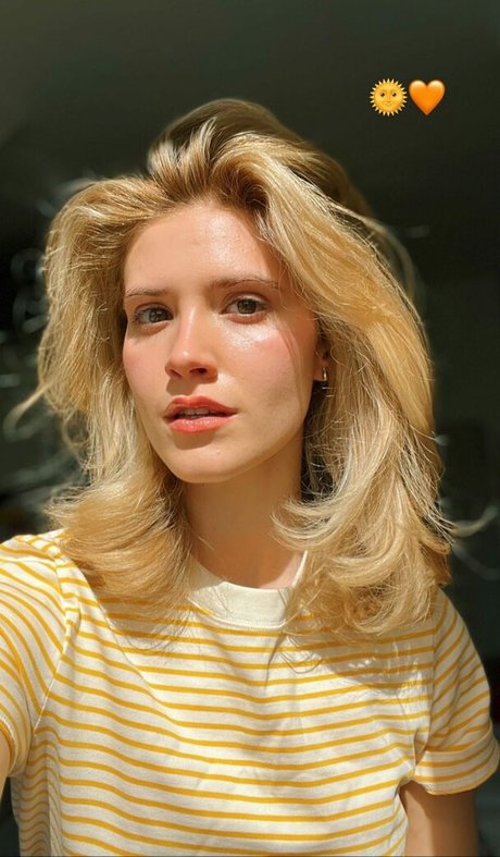 Stylewithmaddi star art galleries