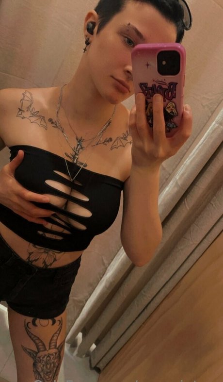 Eve winters model nudes pics