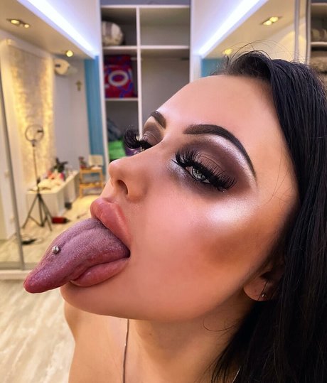 Alison Beth star nude pic