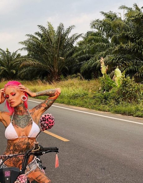 Bantik Boy model adult pics