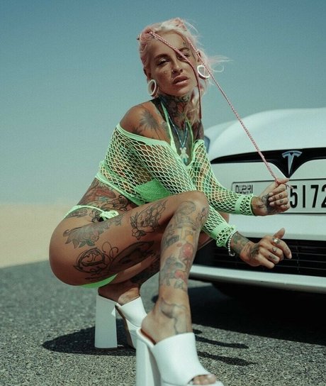 giant onlyfans perfect photo