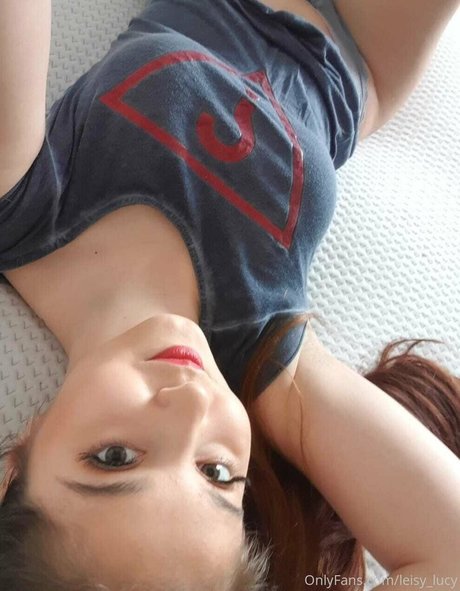 Leisy Lucy erotic actress photo