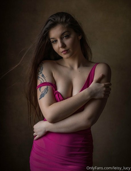 Leisy Lucy perfect model pics