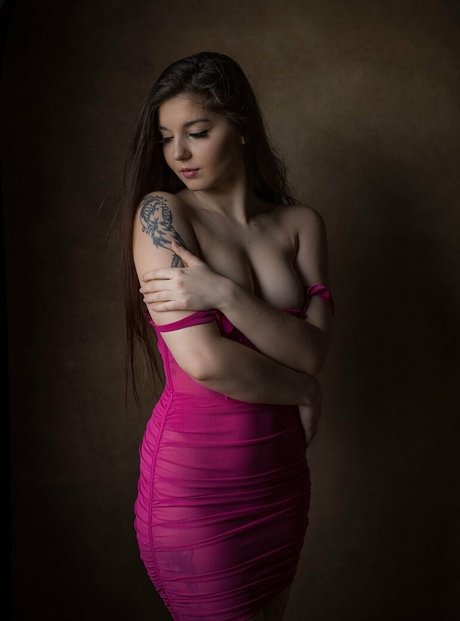 Leisy Lucy erotic star pictures