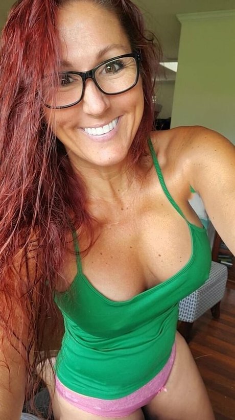 Mandy Majors exclusive model photo