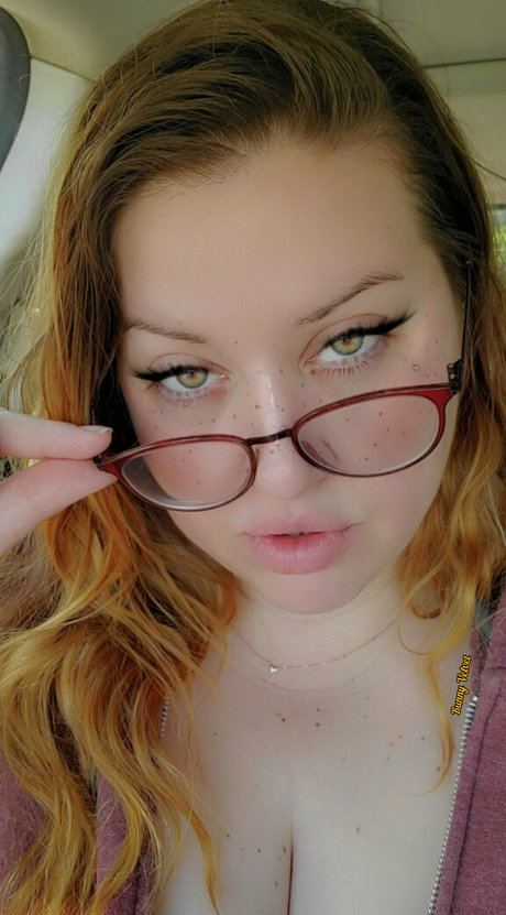 eyes onlyfans exclusive image