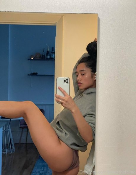 bootsthefeline model erotic gallery