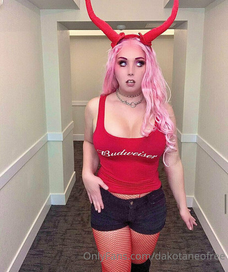 dakotaneofree sexy pornstar gallery