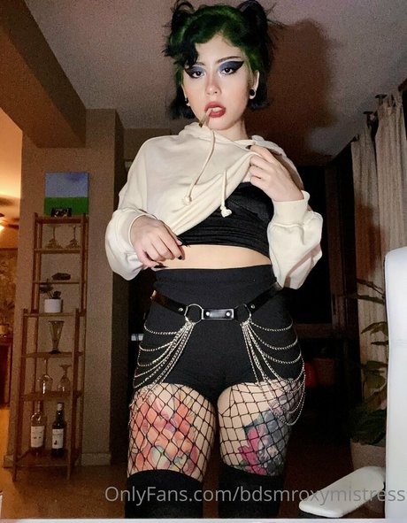 mistressroxybdsm pornstar top pic