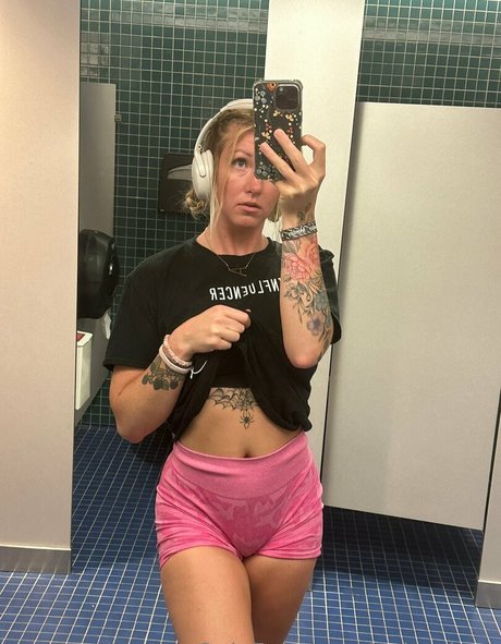 anitaplaya model hot image