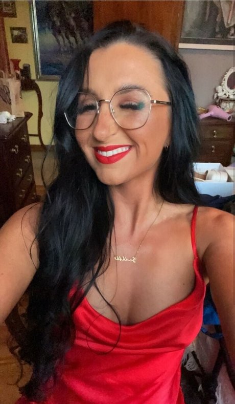 Sadhbh Flemming sex model pic