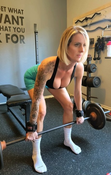 sweet n sexy erin adult star image