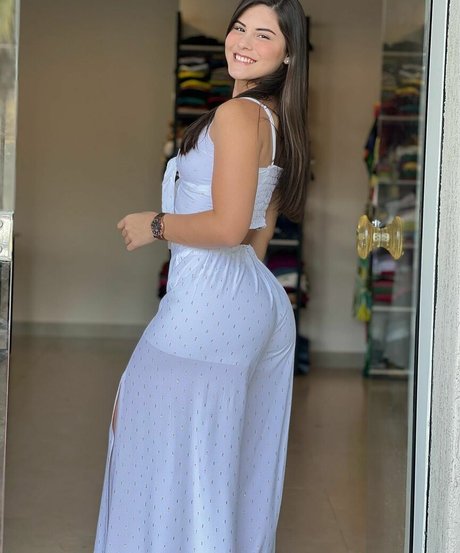 rosicleralb naked actress photo