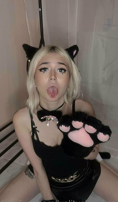 lyalitveliar free sex star photos