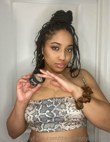 theremedybyreyna star nude images