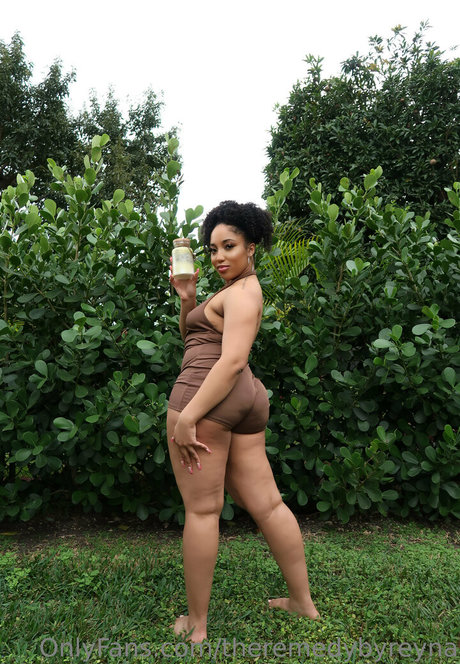 theremedybyreyna beautiful model pics